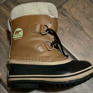 Boys sorel boots